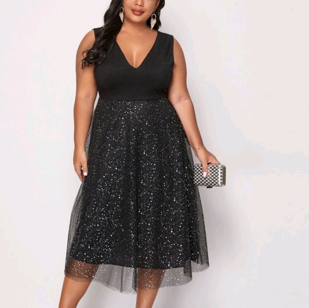BRAND NEW Shein Black Glitter Dress, Size 5XL. Sleeveless, V-Neck. Plus Size.